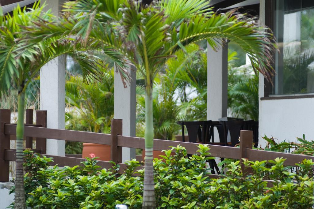 Oyo Hotel Arembepe Beach Hotel, Camacari ภายนอก รูปภาพ
